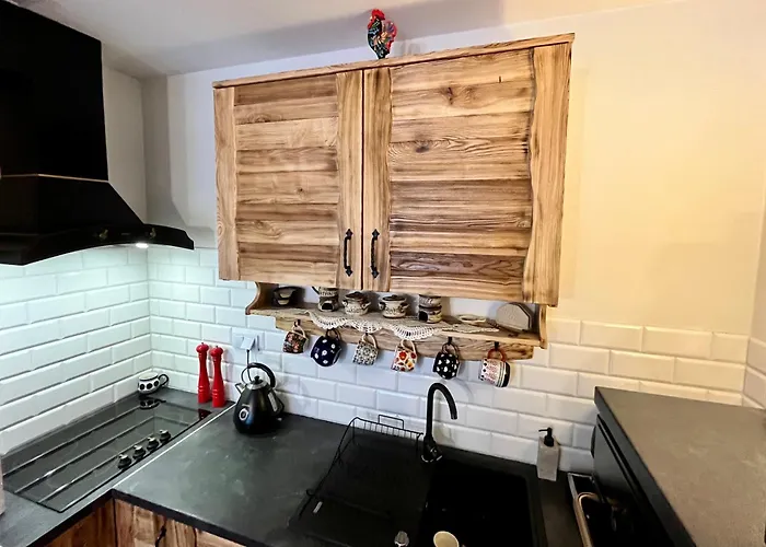 Willa Corvo Bianco Sidzina